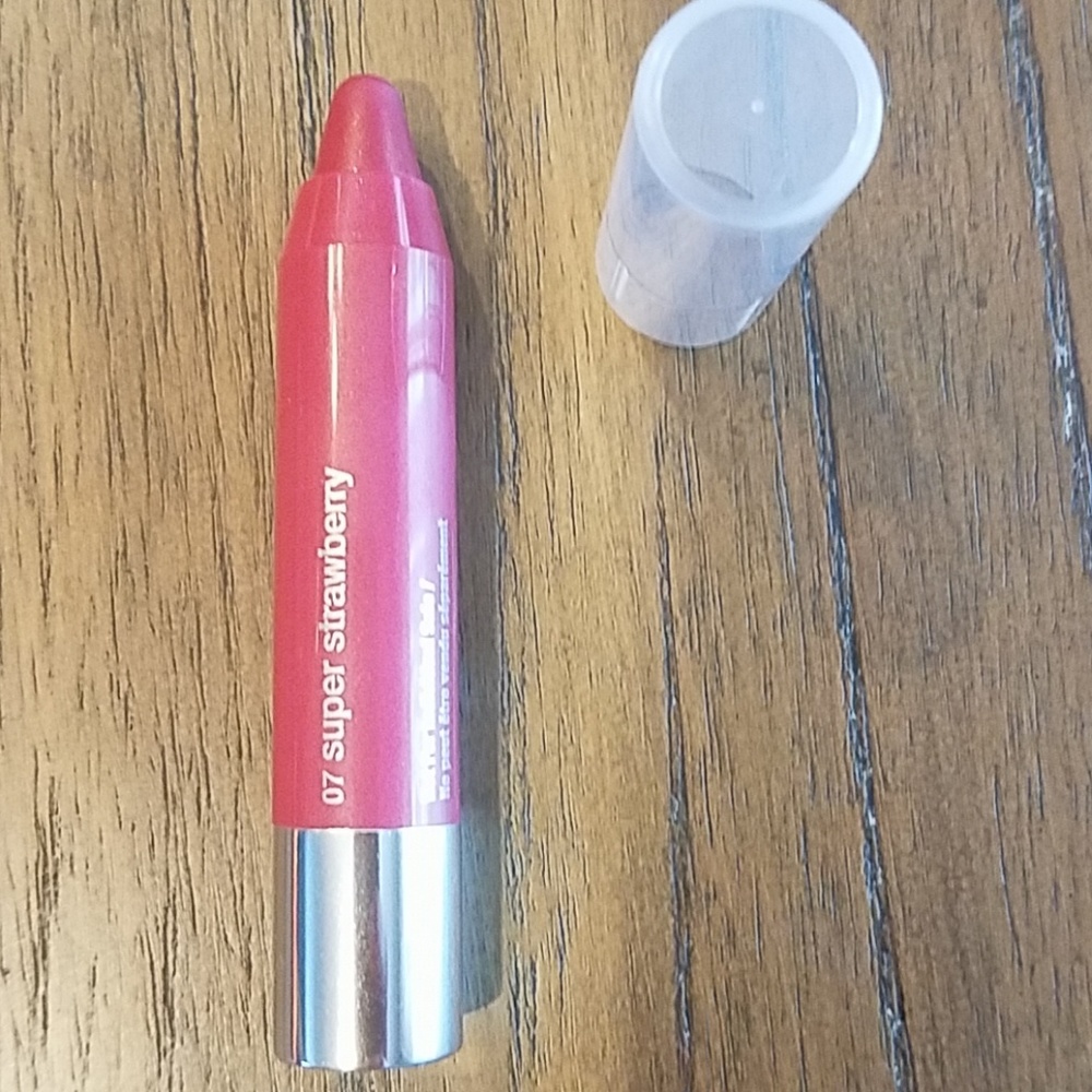 NEW Clinique Chubby Stick for Lip Super Strawberry